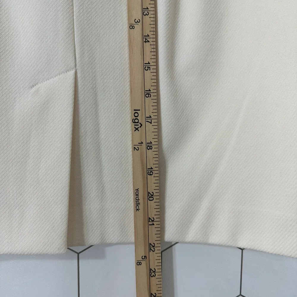 Ann Taylor LOFT Cream Sailor Pencil Skirt Size 6 Button Accent Textured Lined‎